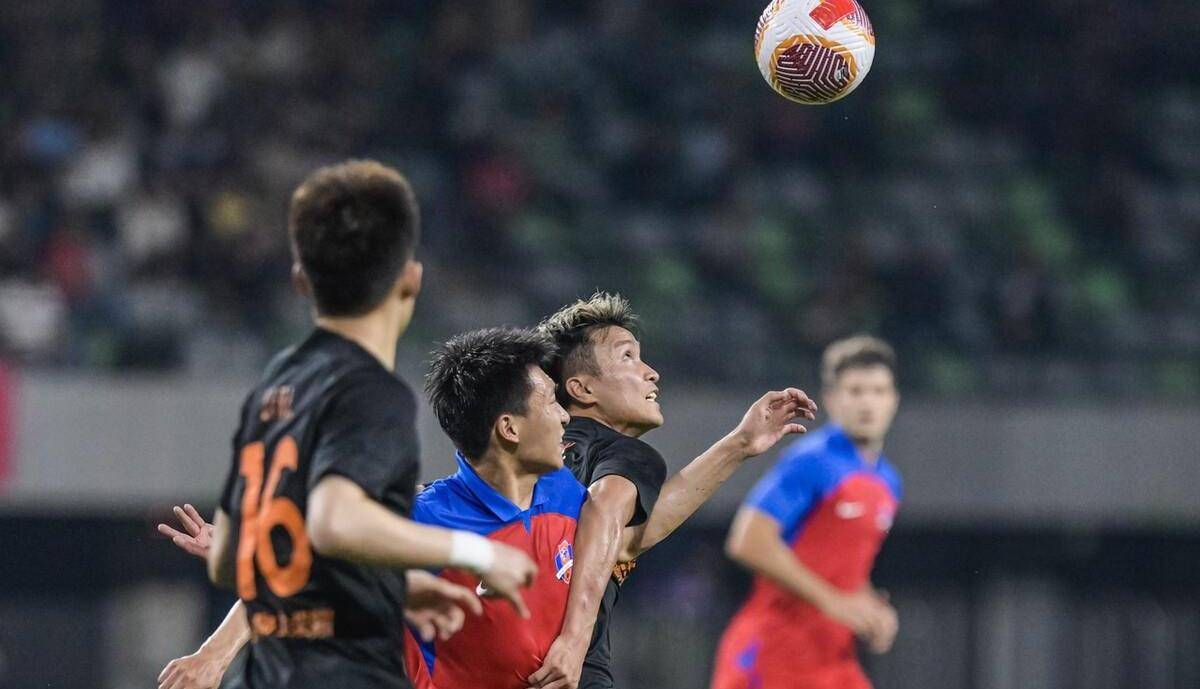 包含河南建业迎战贵州恒丰，保级大战谁能占据主动？的词条